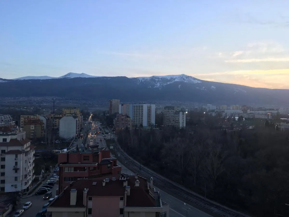 Panorama Apartment Darvenitsa Sofia